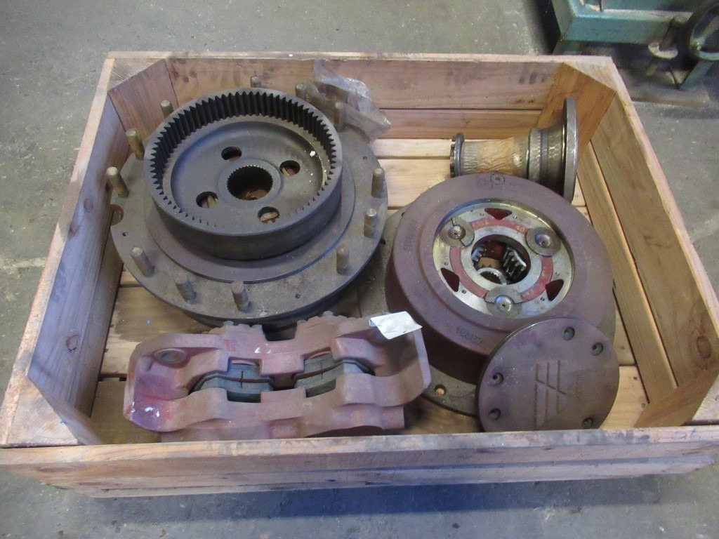 Fiat Hitachi FR220 - - Axle and parts for Construction machinery: picture 1
