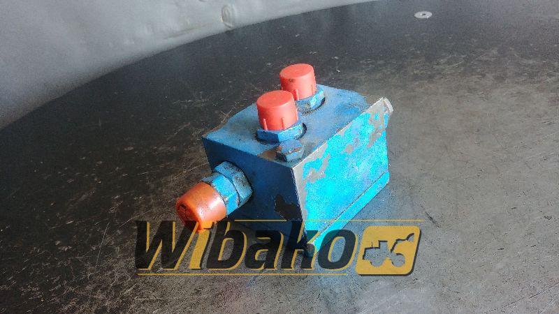 Fuchs MHB230C - Hydraulic valve for Construction machinery: picture 1