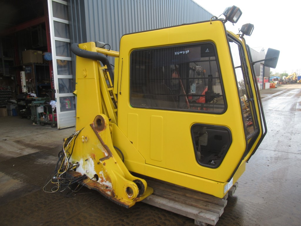 Cab for Excavator Hitachi FH330LC-3 -: picture 8