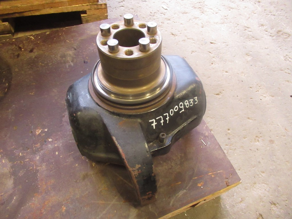 Hitachi W150 - - Axle and parts for Construction machinery: picture 1