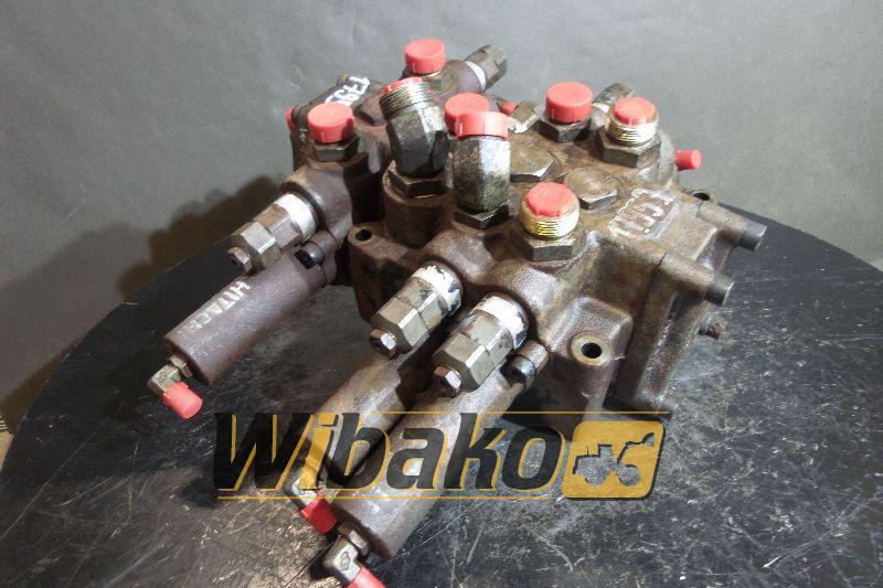 Hitachi W170 M/3 - Hydraulic valve for Construction machinery: picture 2