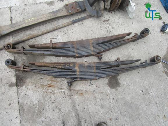 ISUZU N75 190 PAIR REAR SPRINGS - Suspension for Truck: picture 1