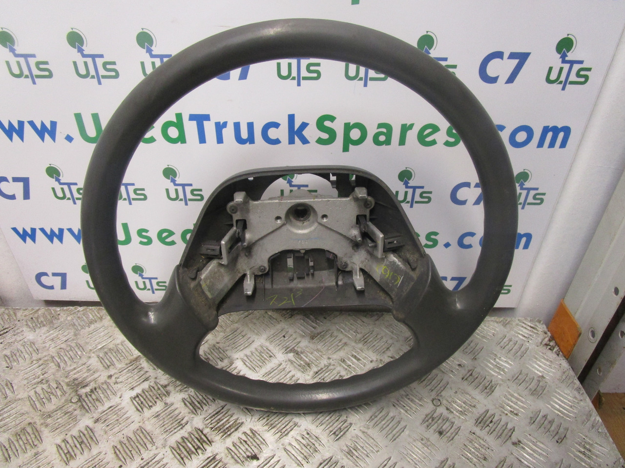 ISUZU N75 4HK1 STEERING WHEEL - Steering for Truck: picture 1