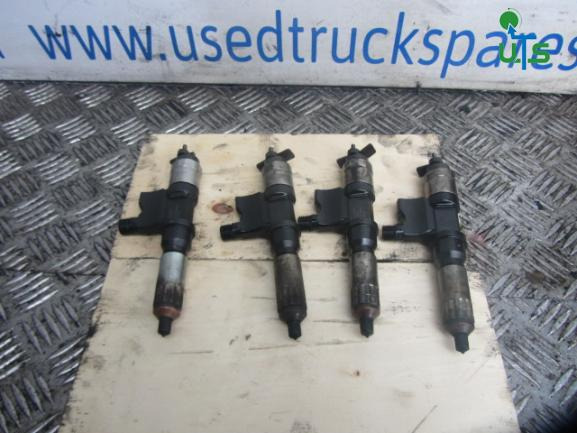 ISUZU NQR 4HK1 5.2 ENGINE SET OF INJECTORS ‘DENSO’ - Fuel processing/ Fuel delivery for Truck: picture 1