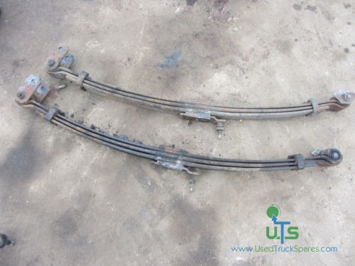 ISUZU NQR FRONT SPRING 3 LEAF - Suspension for Truck: picture 1