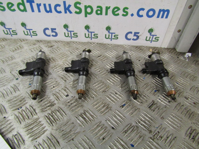 ISUZU NQR / N75 4HK1 EURO 5 DENSO (4) INJECTORS 07LO3911 - Fuel processing/ Fuel delivery for Truck: picture 1