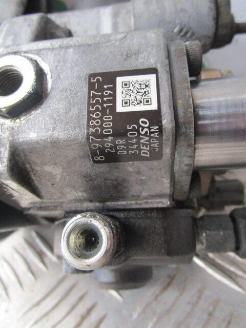 ISUZU NQR / N75 HIGH PRESSURE FUEL PUMP DENSO P/NO 8-97386557 - Fuel processing/ Fuel delivery for Truck: picture 2