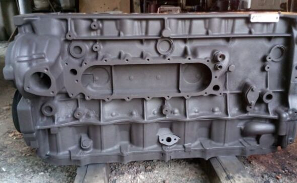 IVECO F3AE   IVECO STRALIS truck - Cylinder block for Truck: picture 1