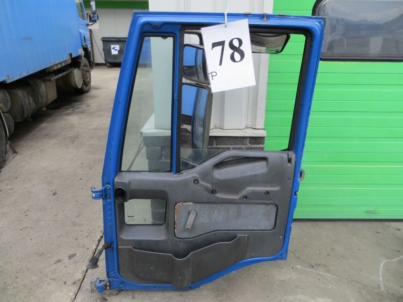 Iveco Right side door Iveco Eurotech - Cab and interior for Truck: picture 2