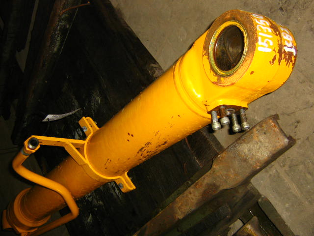 JCB JS220LC - - Hydraulic cylinder for Construction machinery: picture 1