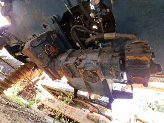 Liebherr 902 LITRONIC - Gearbox for Excavator: picture 1
