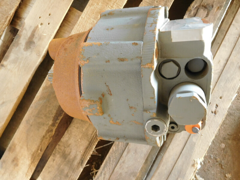 Liebherr CMVE0135 - Hydraulic motor for Construction machinery: picture 1