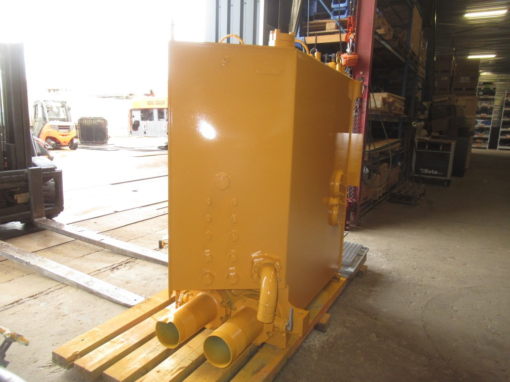 Liebherr LH120 - - Hydraulic tank for Construction machinery: picture 5