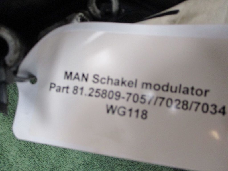 MAN 81.25809-7057/7028/7034 SCHAKEL MODULATOR - Clutch and parts for Truck: picture 2