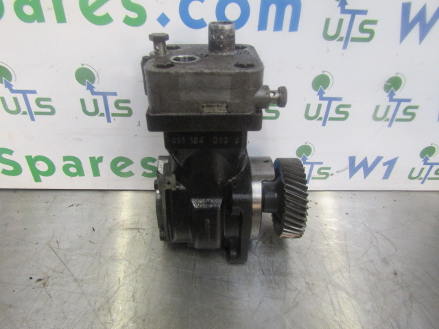 MERCEDES 1829 OM906 EURO 5 WABCO COMPRESSOR 4111540040 - Engine and parts for Truck: picture 1