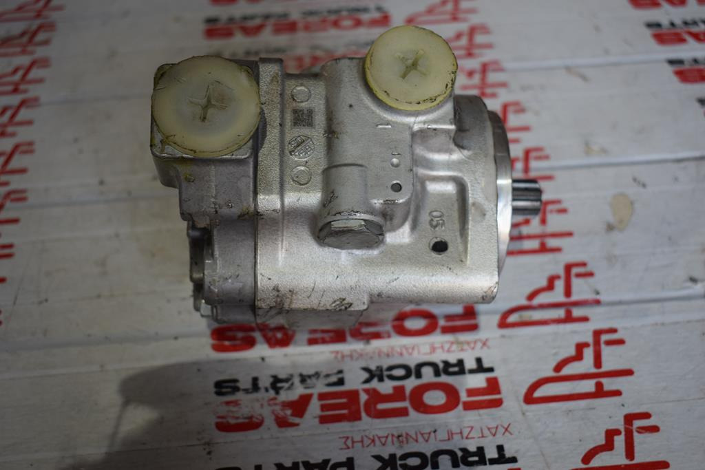 MERCEDES-BENZ ACTROS MP4 - Steering pump for Truck: picture 3