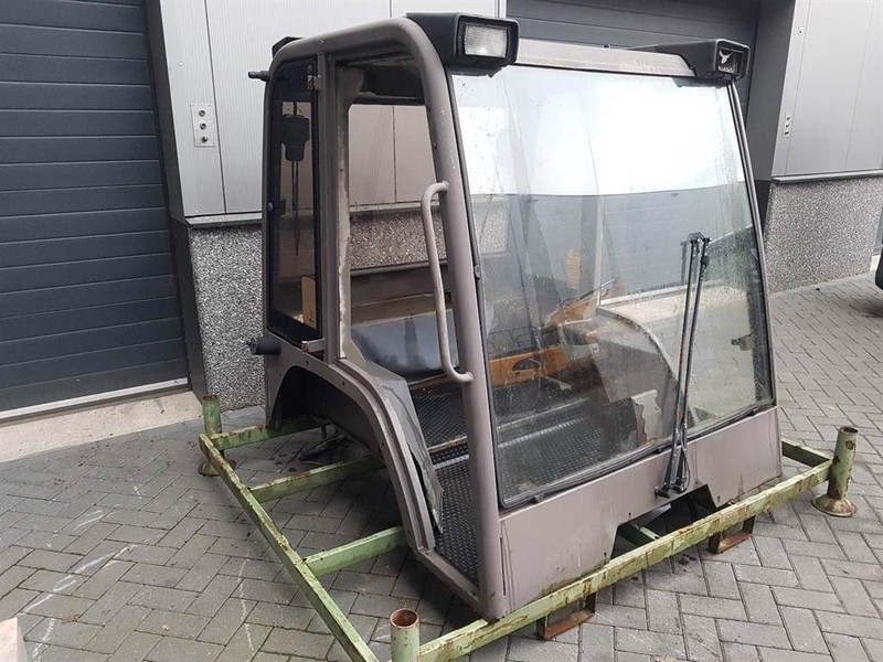 Manitou MLA627 - Cabin/Kabine/Cabine - Cab and interior for Construction machinery: picture 1