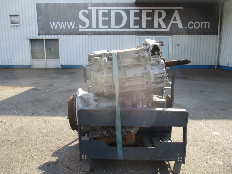 Mercedes-Benz Gearbox , 4 Pieces in stock - Gearbox for Truck: picture 1
