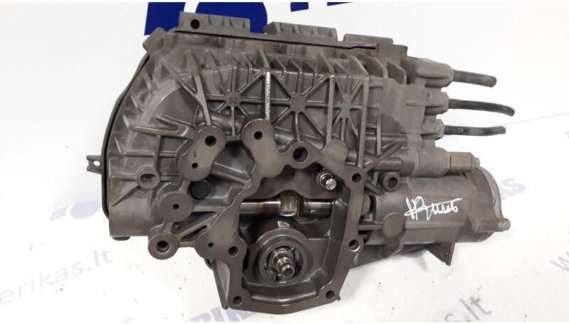 Mercedes-Benz transmission shifting cylinder - Gearbox for Truck: picture 1
