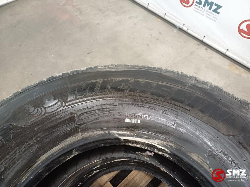 Michelin Occ vrachtwagenband Michelin 13R22.5 - Tire for Truck: picture 2