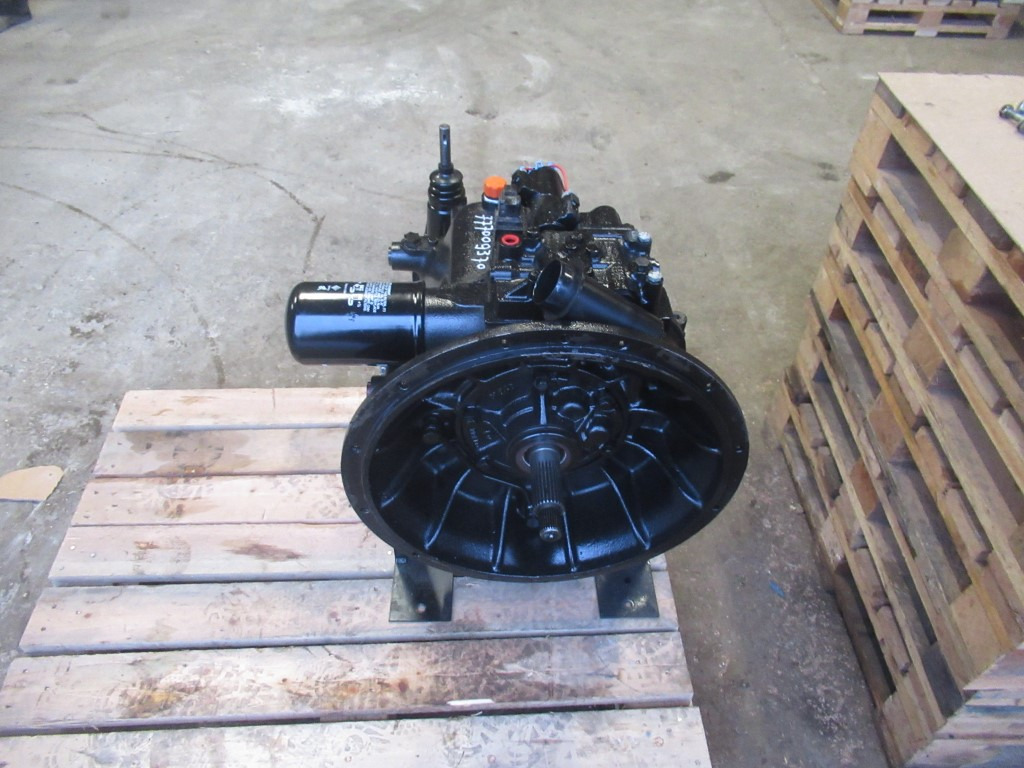 New Holland 87396486R - - Gearbox for Construction machinery: picture 1