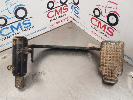 New Holland Tm150, Fiat M, Case Mxm Tm140 Clutch Pedal Assy 82000797, 82030041 - Clutch and parts for Agricultural machinery: picture 2