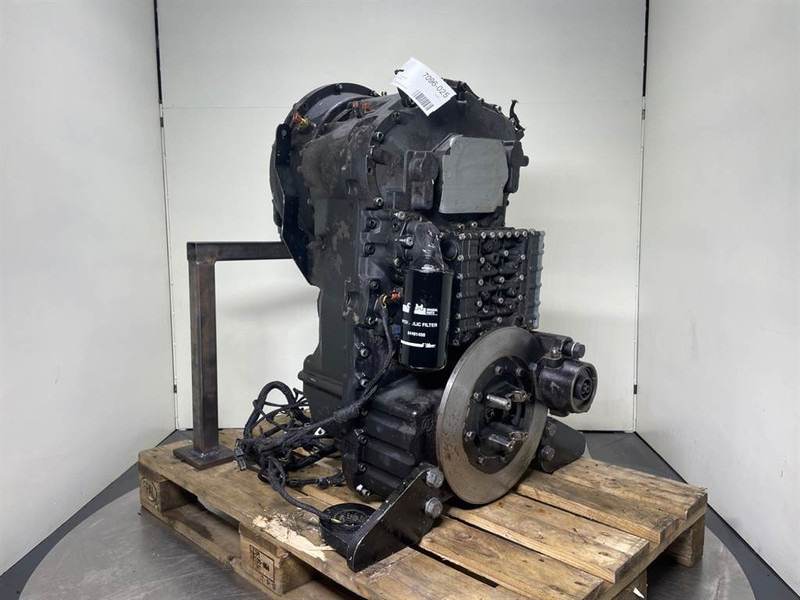 New Holland W110C-ZF 4WG-130-Transmission/Getriebe - Gearbox for Construction machinery: picture 1