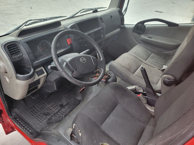 Nissan Cabstar - Cab and interior for Truck: picture 2