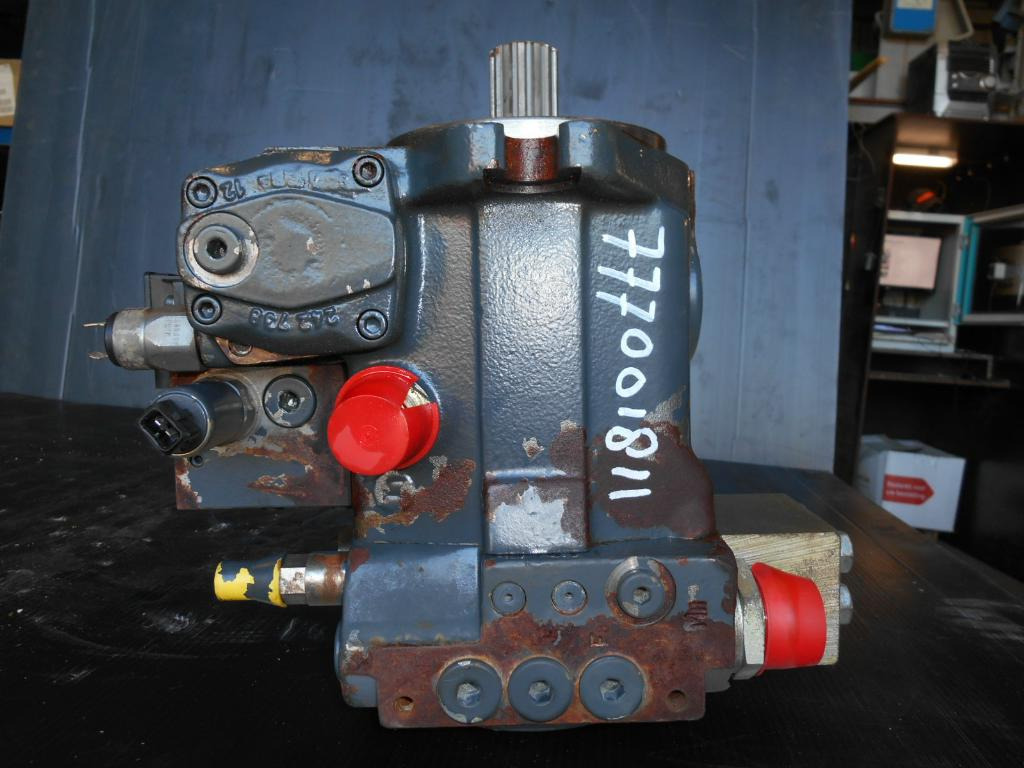 O&K 8904024 - - Hydraulic pump for Construction machinery: picture 1