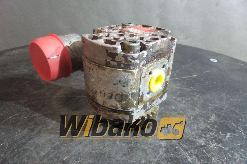 Poclain 80970737 0943593 - Hydraulic pump for Construction machinery: picture 1