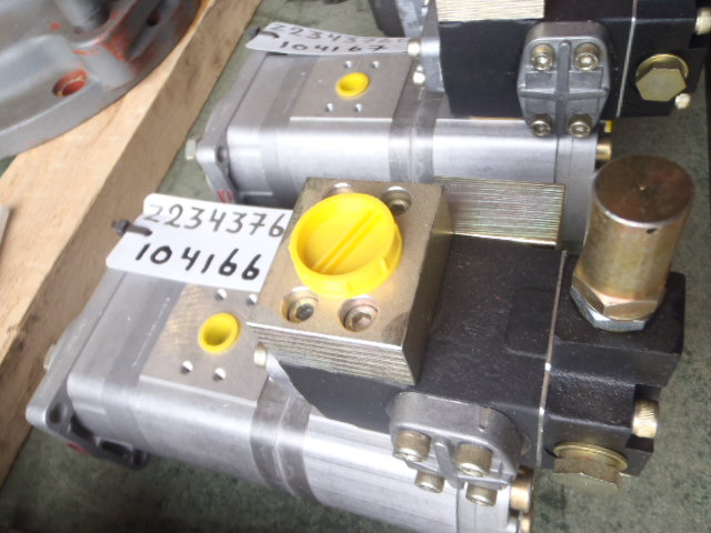Poclain A.5059130 - - Hydraulic pump for Construction machinery: picture 1