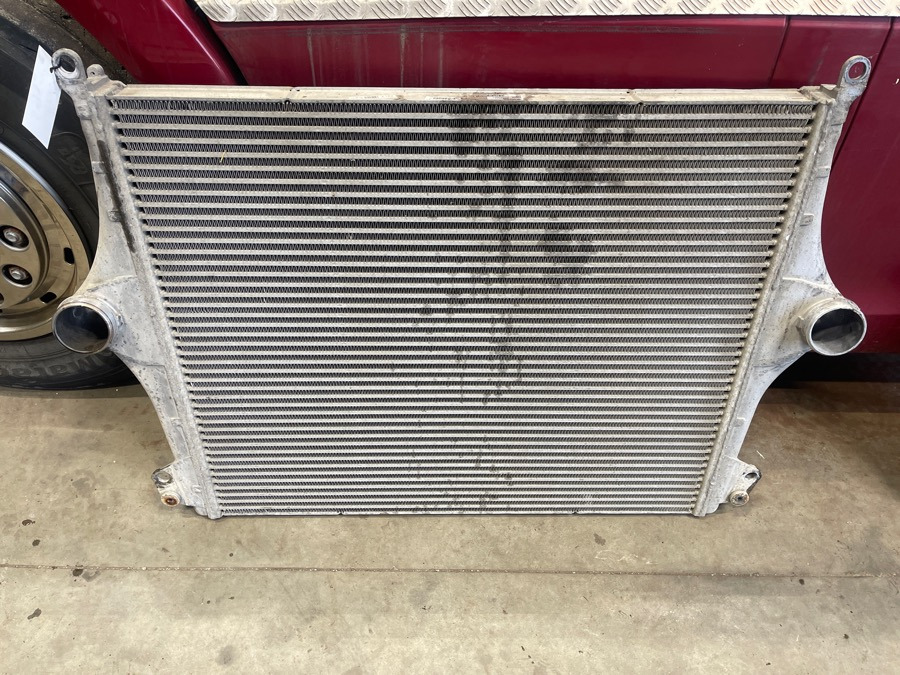 SCANIA INTERCOOLER 2362747 - Cooling system for Truck: picture 1