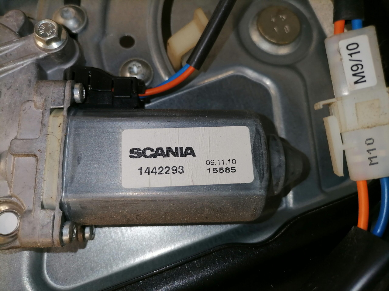 Door and parts for Truck Scania Scania klaasitõste kompl 2572351: picture 6