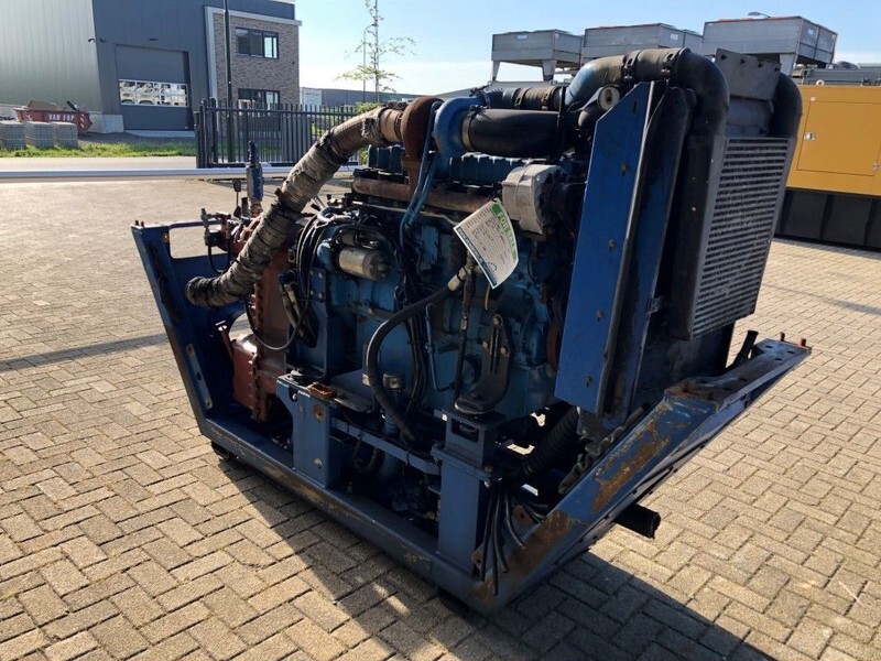 Sisu Valmet Diesel 74.234 ETA 181 HP diesel enine with ZF gearbox - Engine: picture 5