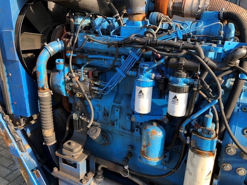 Sisu Valmet Diesel 74.234 ETA 181 HP diesel enine with ZF gearbox - Engine: picture 4