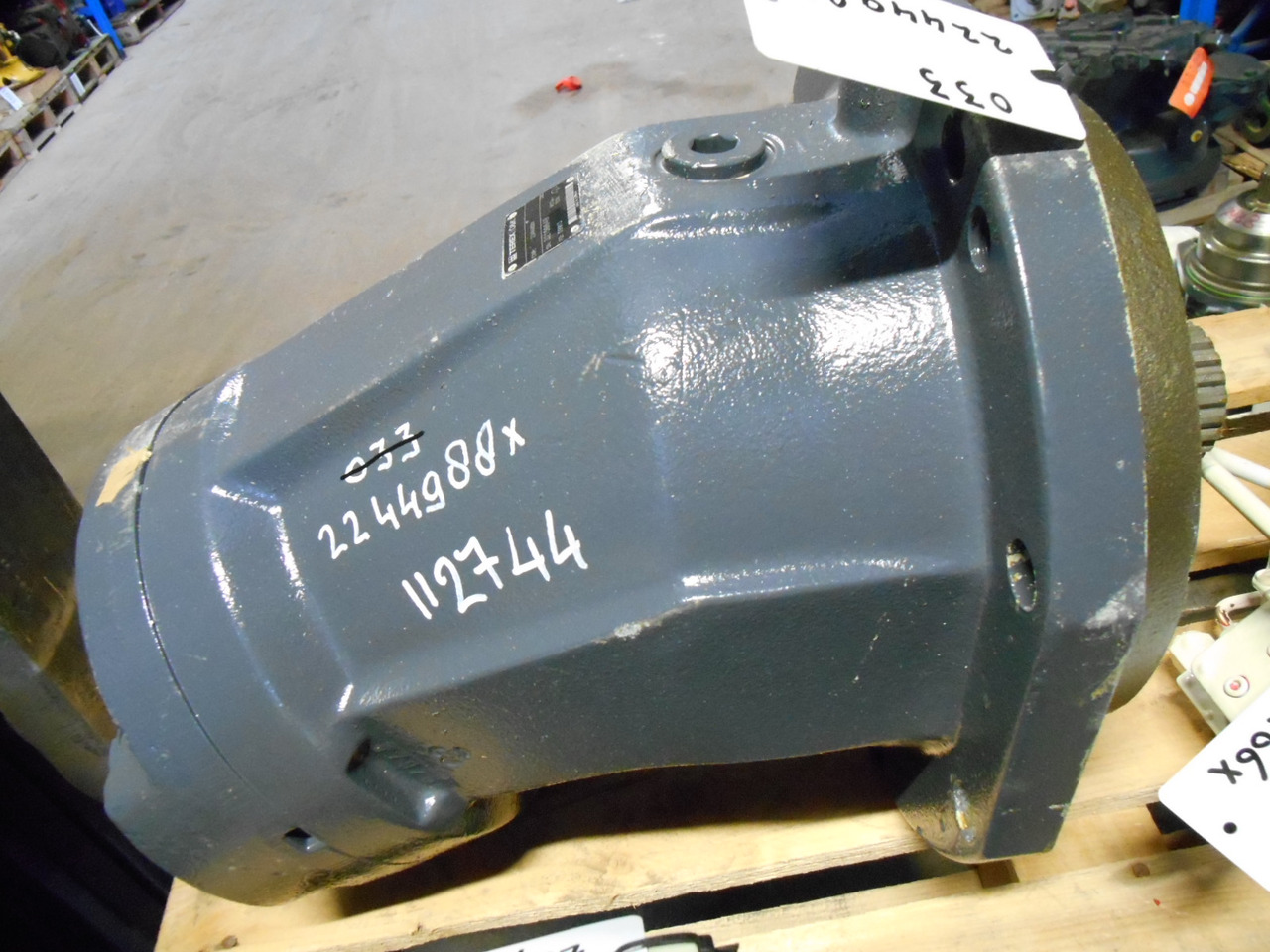 Terex O&K 2244988X - 4788026X - Swing motor for Construction machinery: picture 1