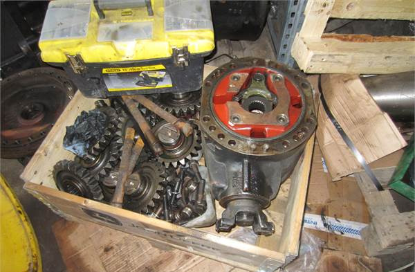 Timberjack 1070D Breaking for parts  - Gearbox and parts for Forestry equipment: picture 2