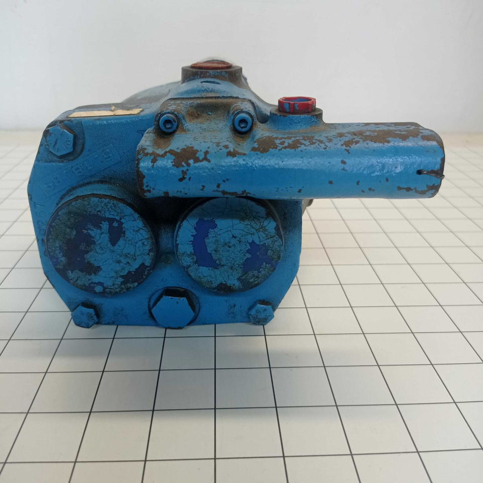 VICKERS PVB10 LSY3I CVP12 - Hydraulic pump for Construction machinery: picture 1