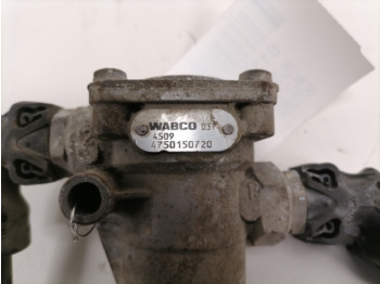 Brake valve for Truck Volvo Air pressure control valve 21339179: picture 3
