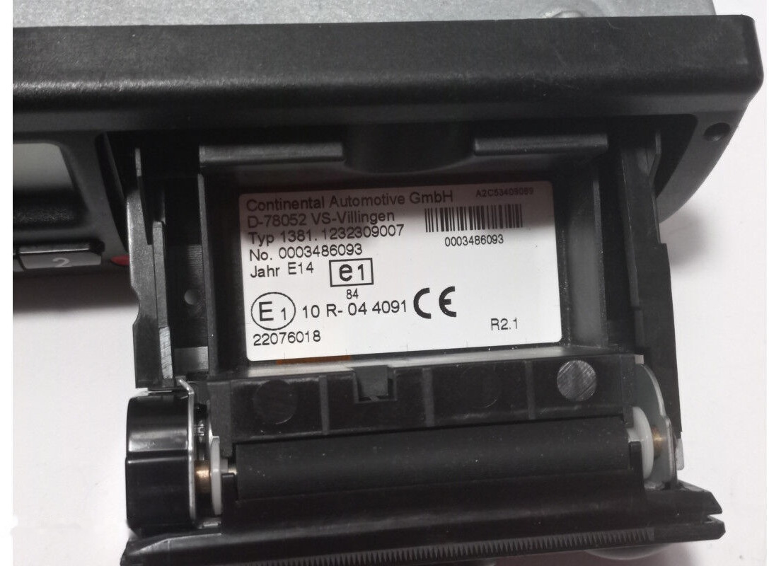 Volvo Continental Automotive DTCO ver2.1 22076018 - Tachograph for Truck: picture 2
