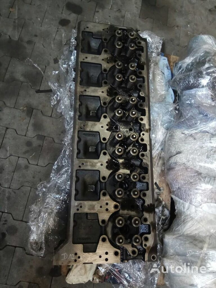 Volvo D12C   Volvo FH12 420 E3 - Cylinder head for Truck: picture 1