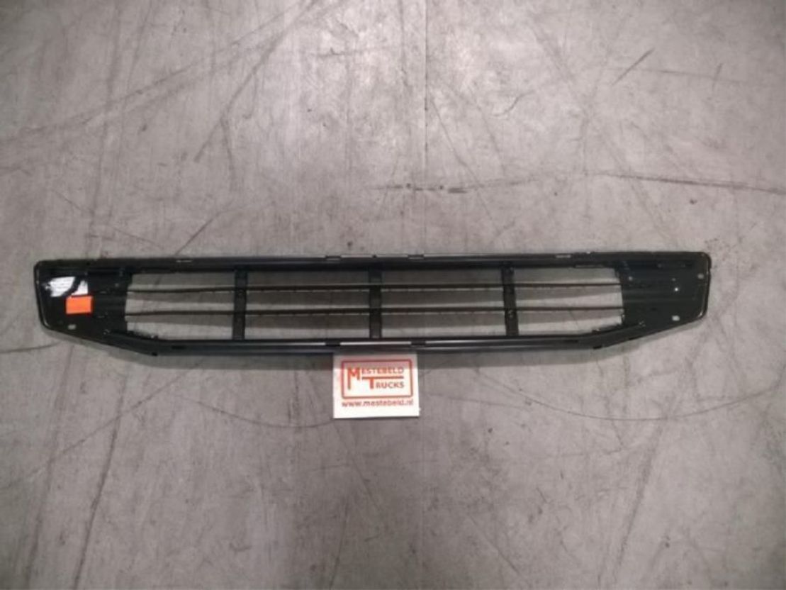 Volvo Ondergrille FH4 - Frame/ Chassis for Truck: picture 1