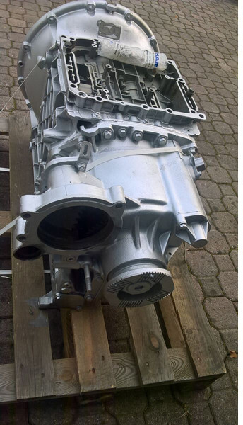 Volvo ZF REBUILT WITH WARRANTY - Gearbox for Truck: picture 4