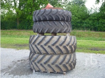 Pirelli TM 800 - Wheels and tires