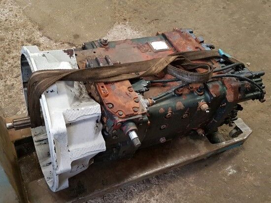 ZF 16S.130 - Gearbox for Excavator: picture 1