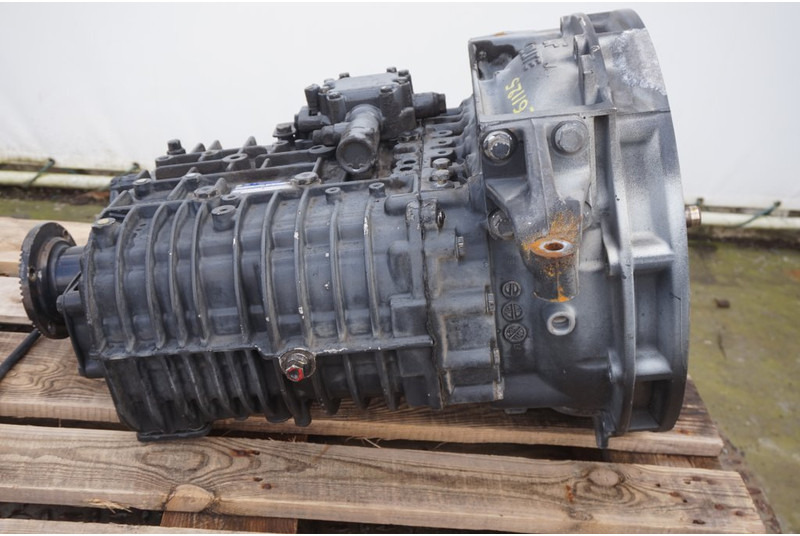 ZF 6S850OD L2000 SAE2 - Gearbox for Truck: picture 3