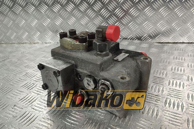 ZF 7760900527 - Hydraulic valve for Construction machinery: picture 1