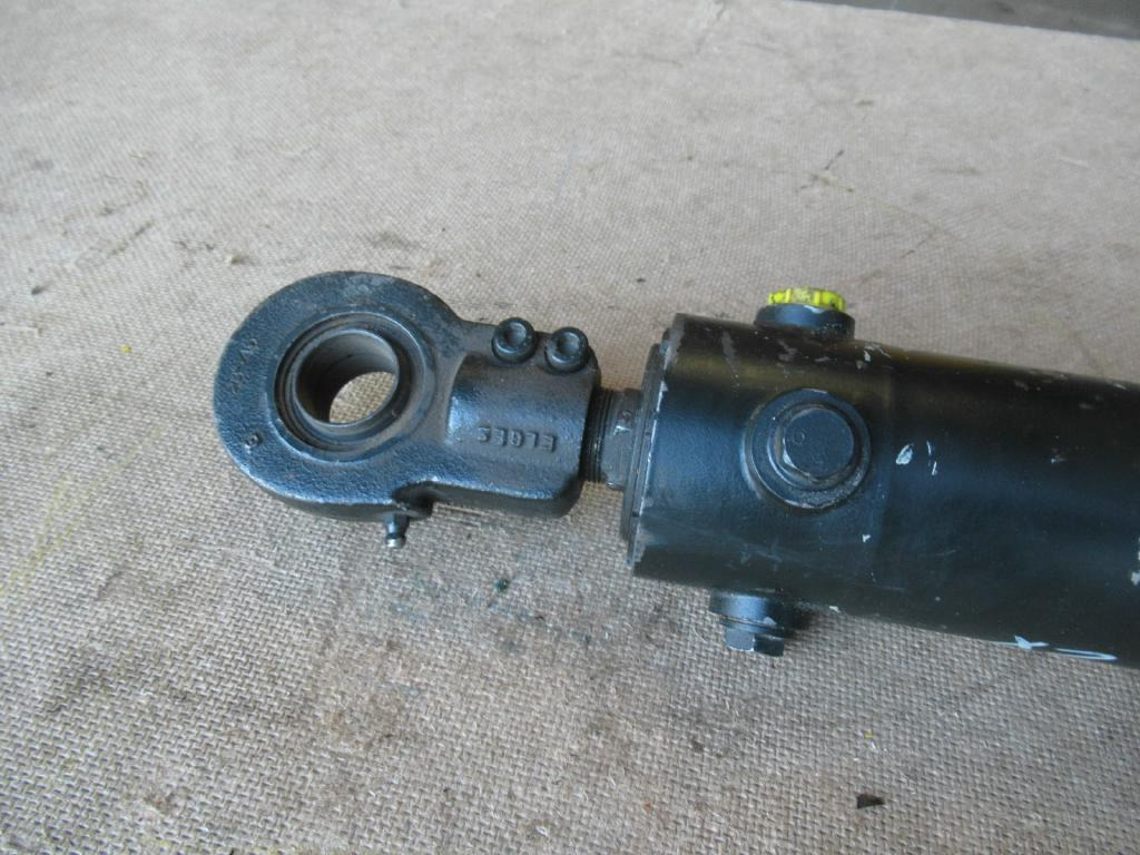 ZF 8465974117 - - Hydraulic cylinder for Construction machinery: picture 4
