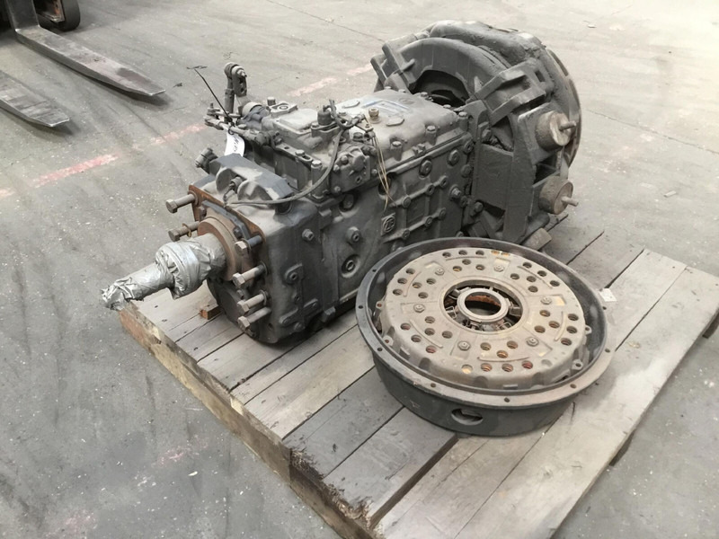 ZF Gearbox ZF - Gearbox for Crane: picture 2