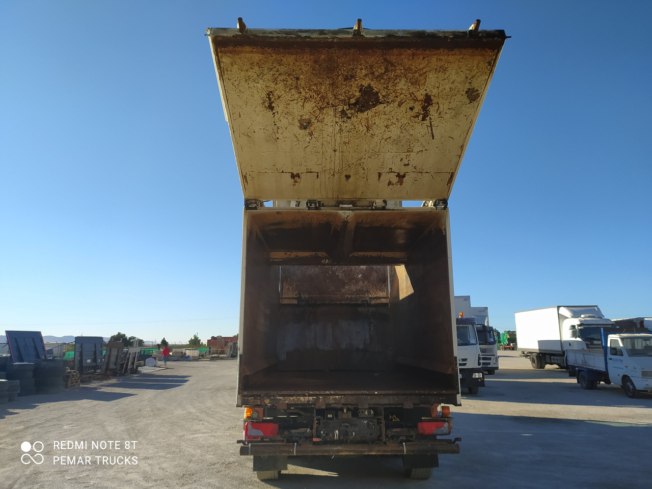 GARNIER CONTENEDOR BASURERO COMPACTADOR - Garbage truck body: picture 3